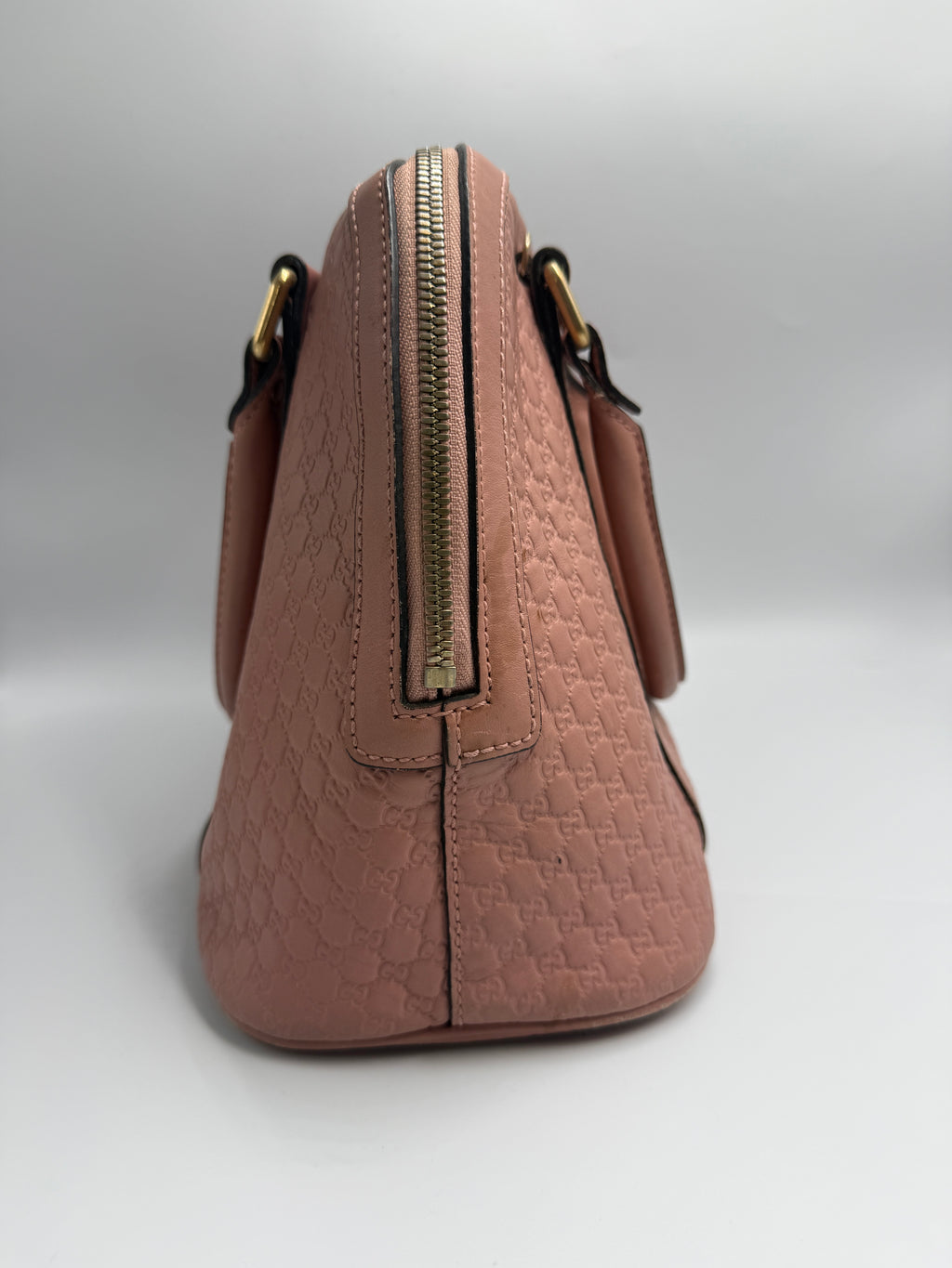 Gucci Medium Microguccissima Dome Top Handle Bag in Dusty Pink