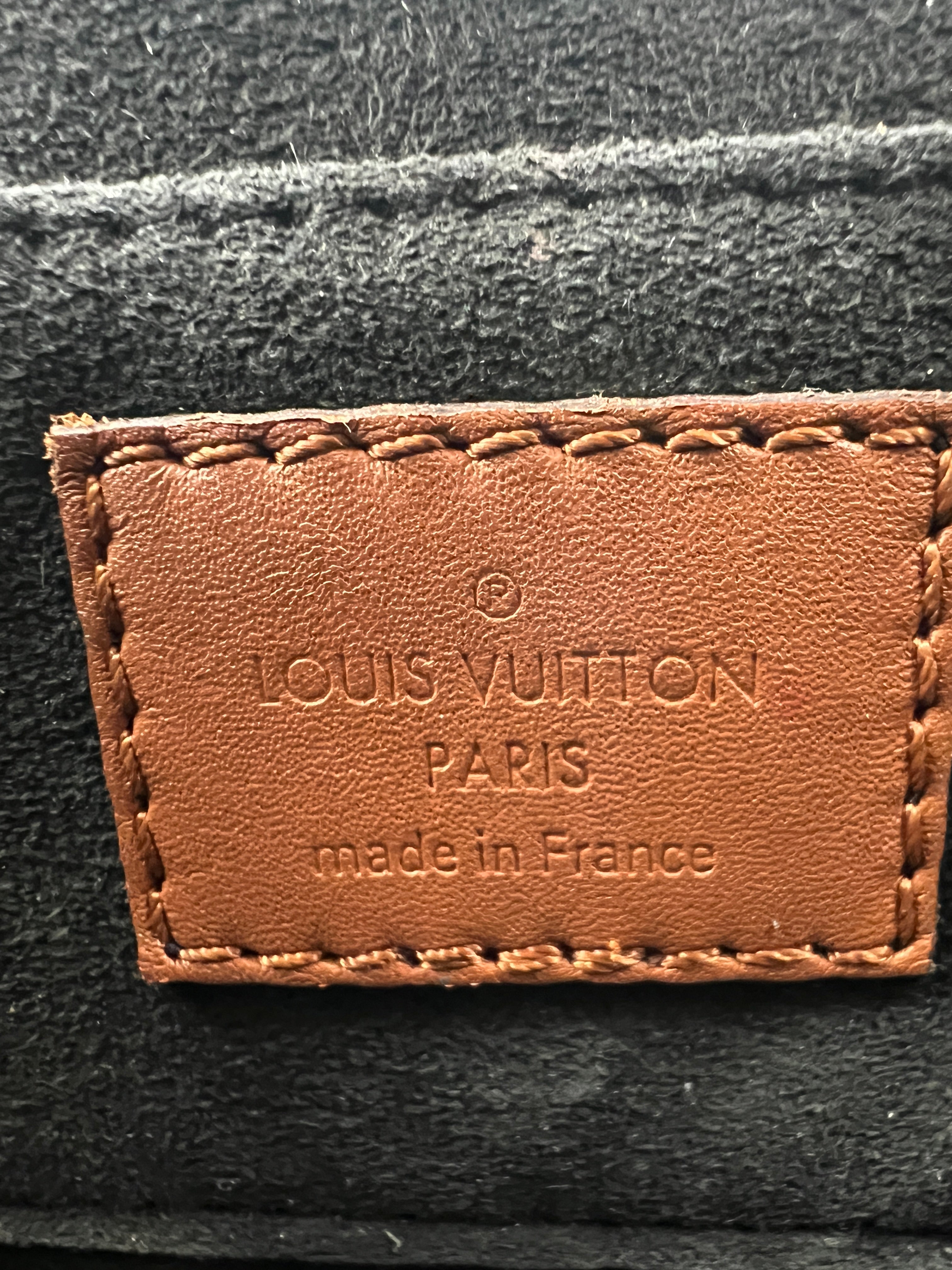 Louis Vuitton Mini Dauphine