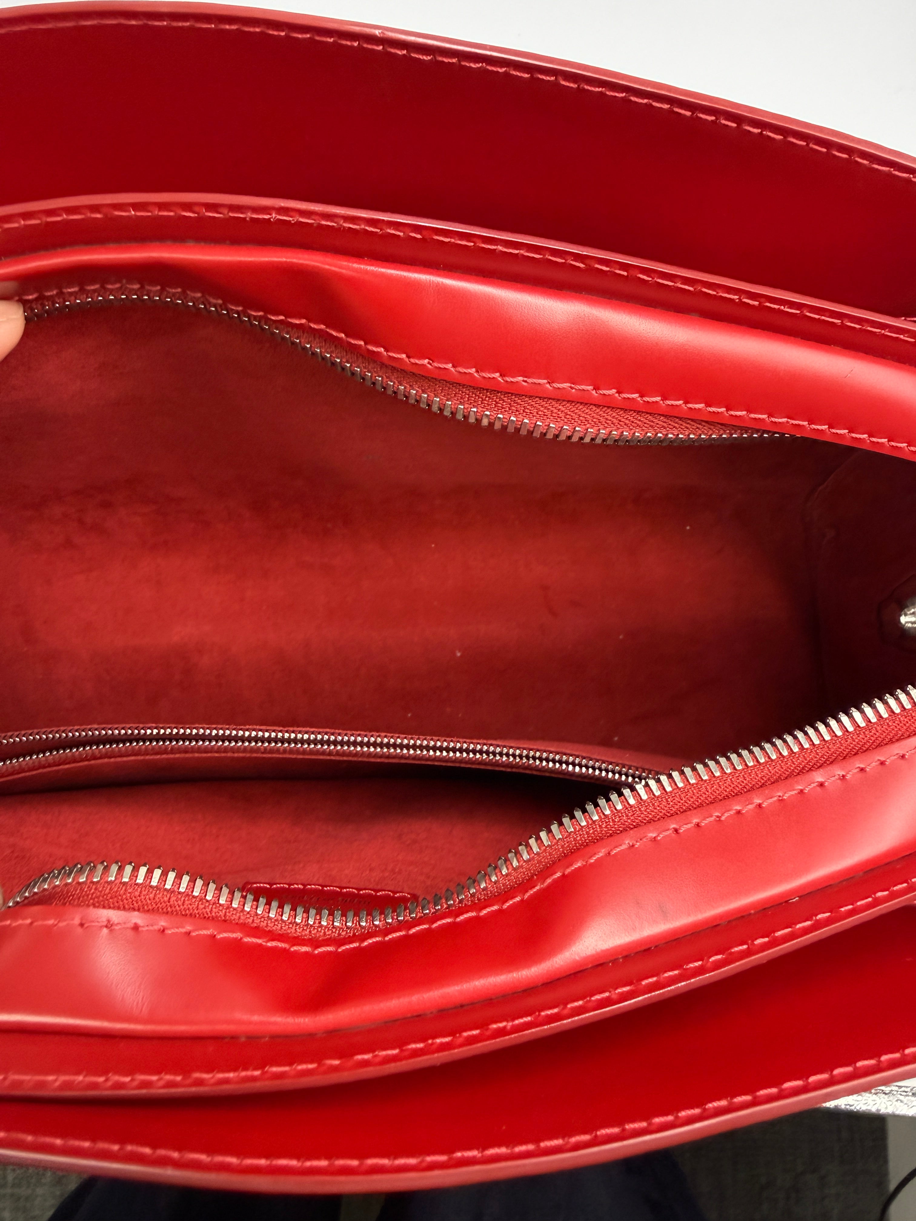 Louis Vuitton Vintage Pont Neuf PM in Castilian Red Epi Leather