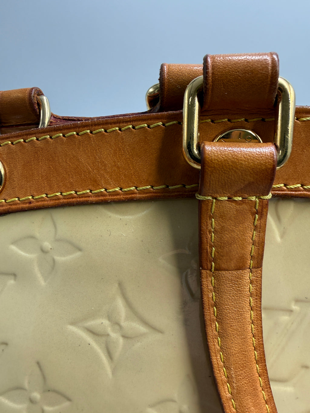 Louis Vuitton (VI0121) Brea MM Monogram Vernis Leather Bag – Yellow