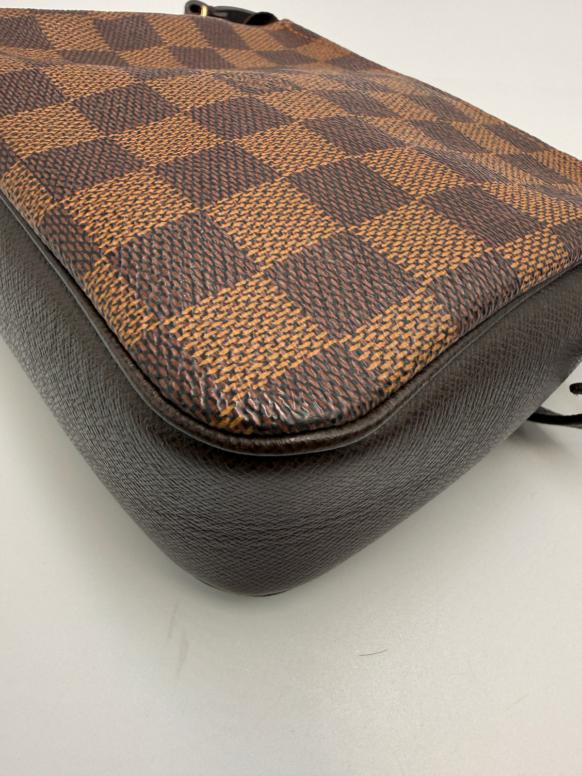 Louis Vuitton Vintage Pochette Accessoires / Navona in Damier Ebene Canvas