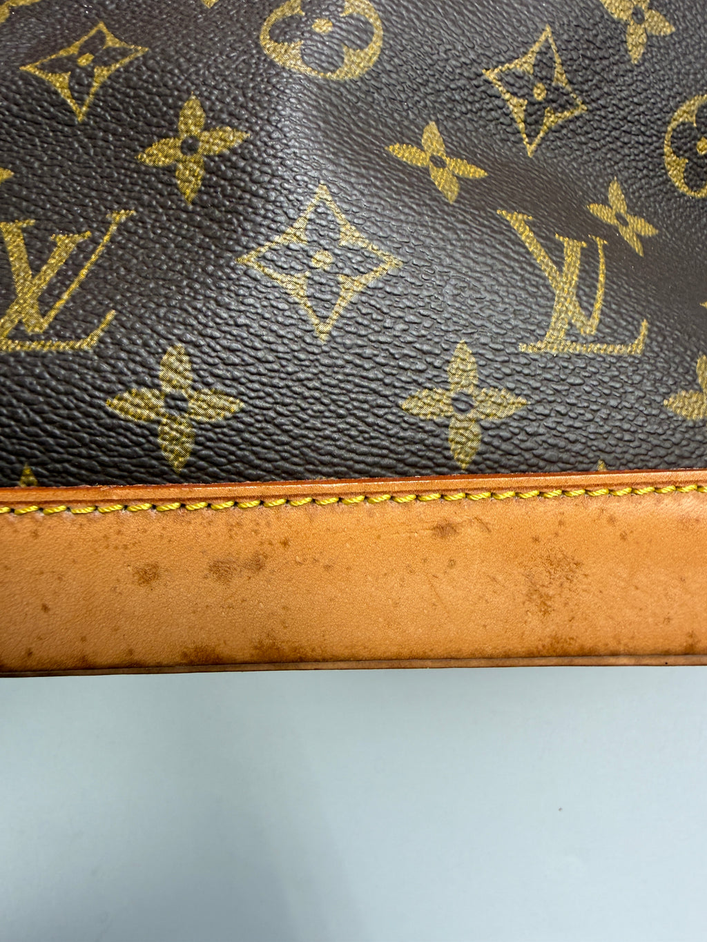 Louis Vuitton Alma MM Monogram Canvas Satchel Bag