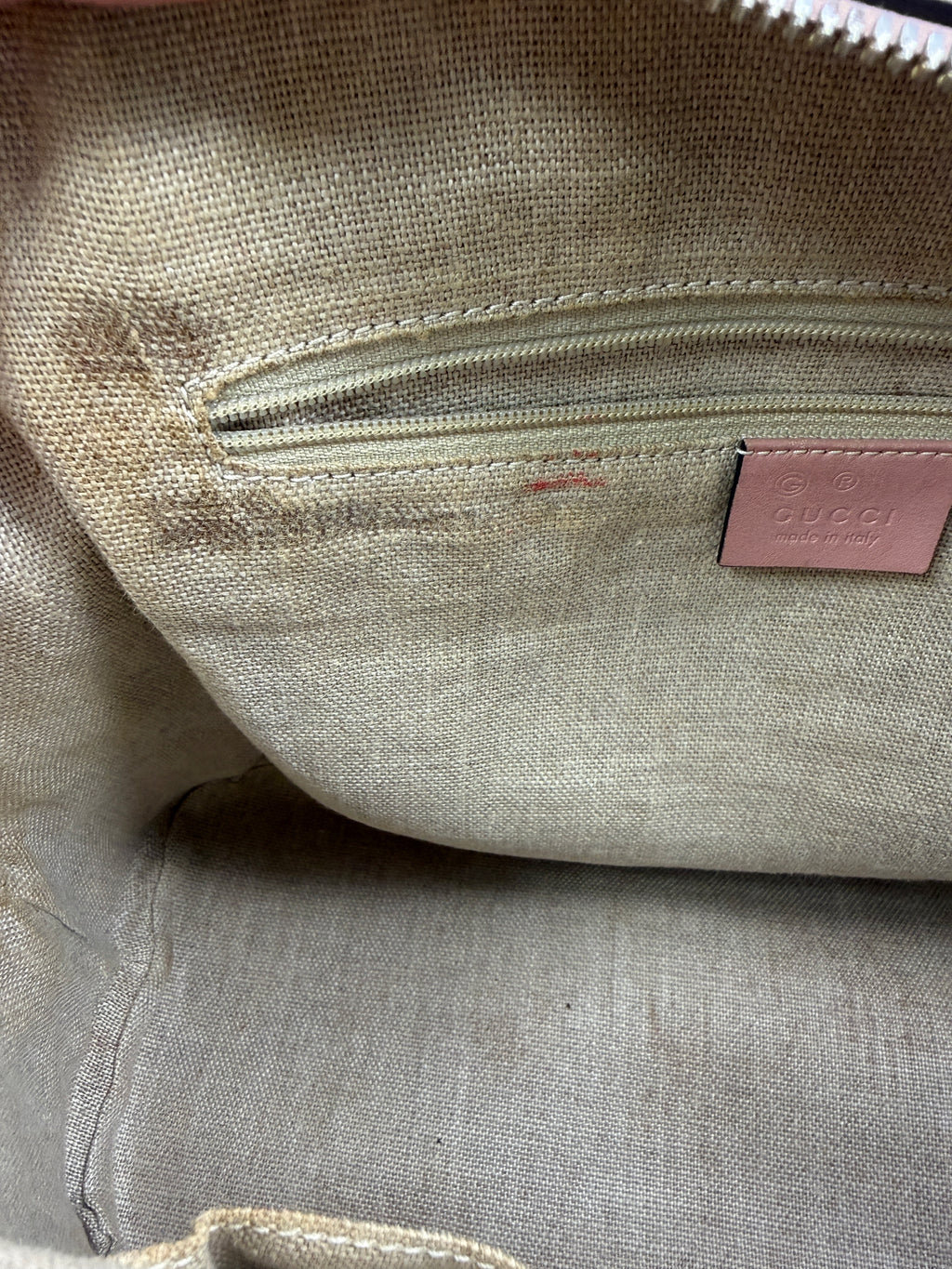 Gucci Medium Microguccissima Dome Top Handle Bag in Dusty Pink