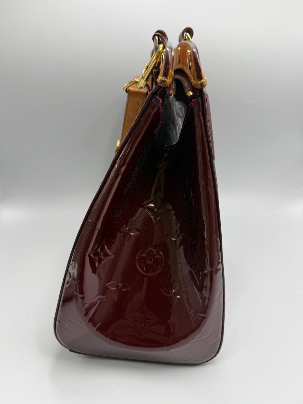 Louis Vuitton ( 2013 ) Brea MM Monogram Vernis Leather Bag – Cherry