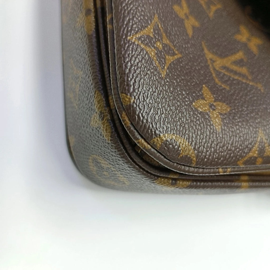 Louis Vuitton Pochette Metis