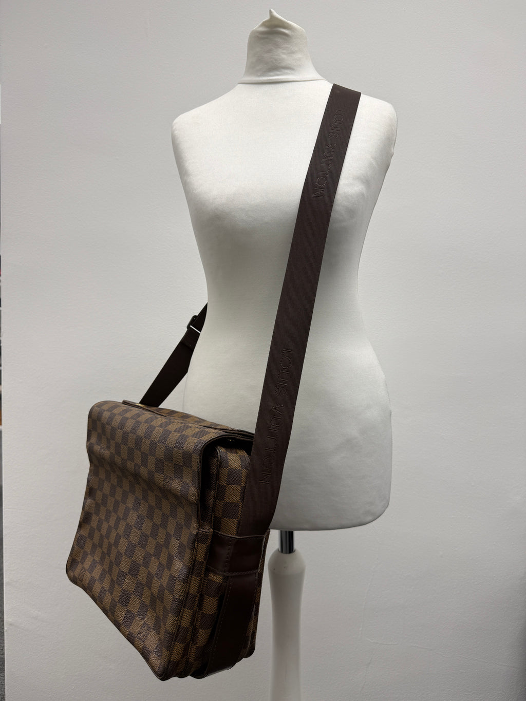 Louis Vuitton Naviglio Messenger Bag in Damier Ébène Canvas