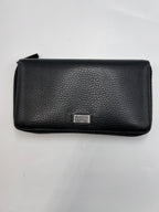 Gucci Logo Plaque Pebbled Leather Zip Around Long Wallet