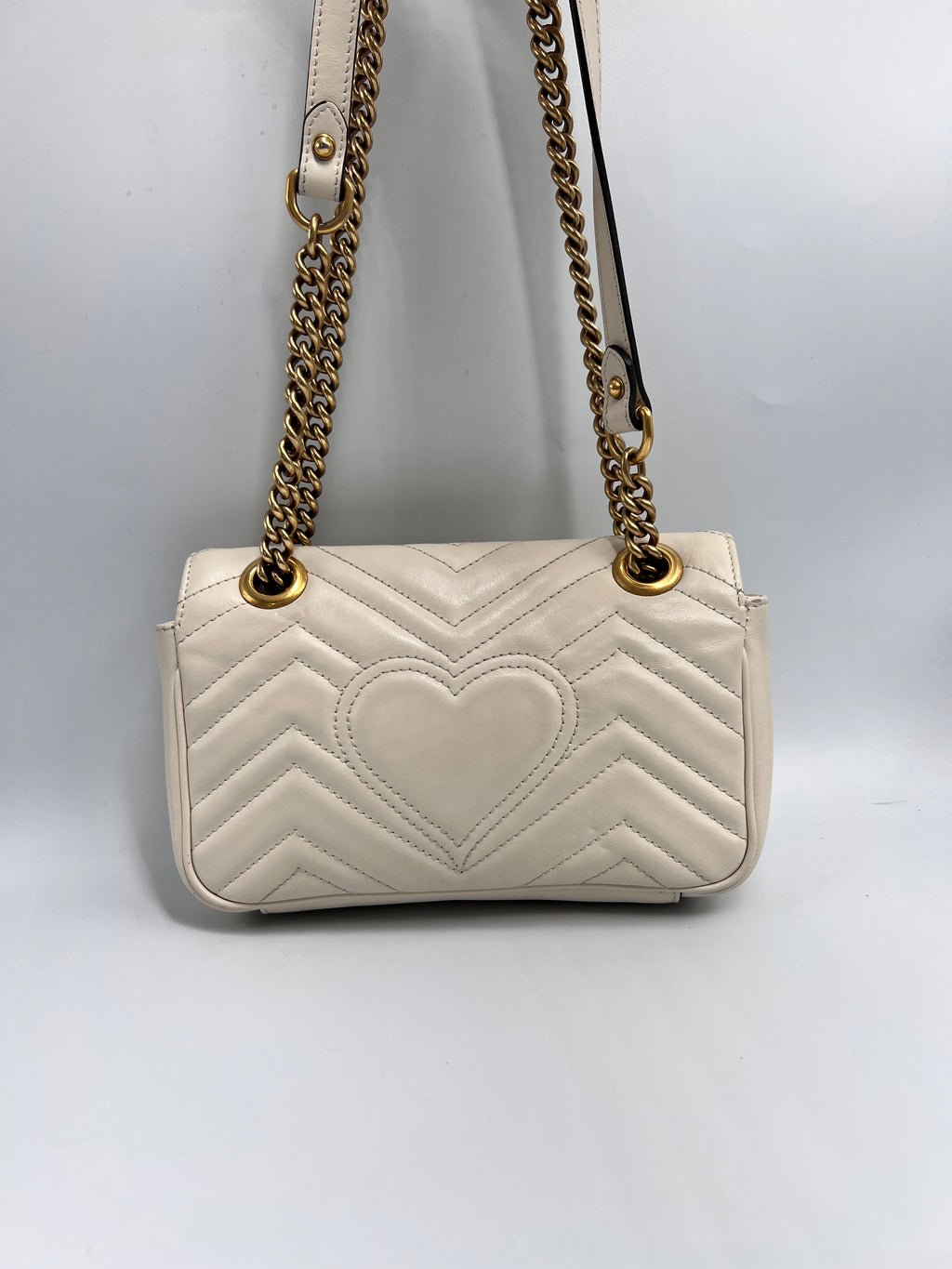 Gucci GG Marmont Matelassé Small Shoulder Bag in White Leather (22cm)