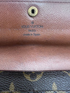 Louis Vuitton Monogram Porte-Monnaie  Sarah Wallet