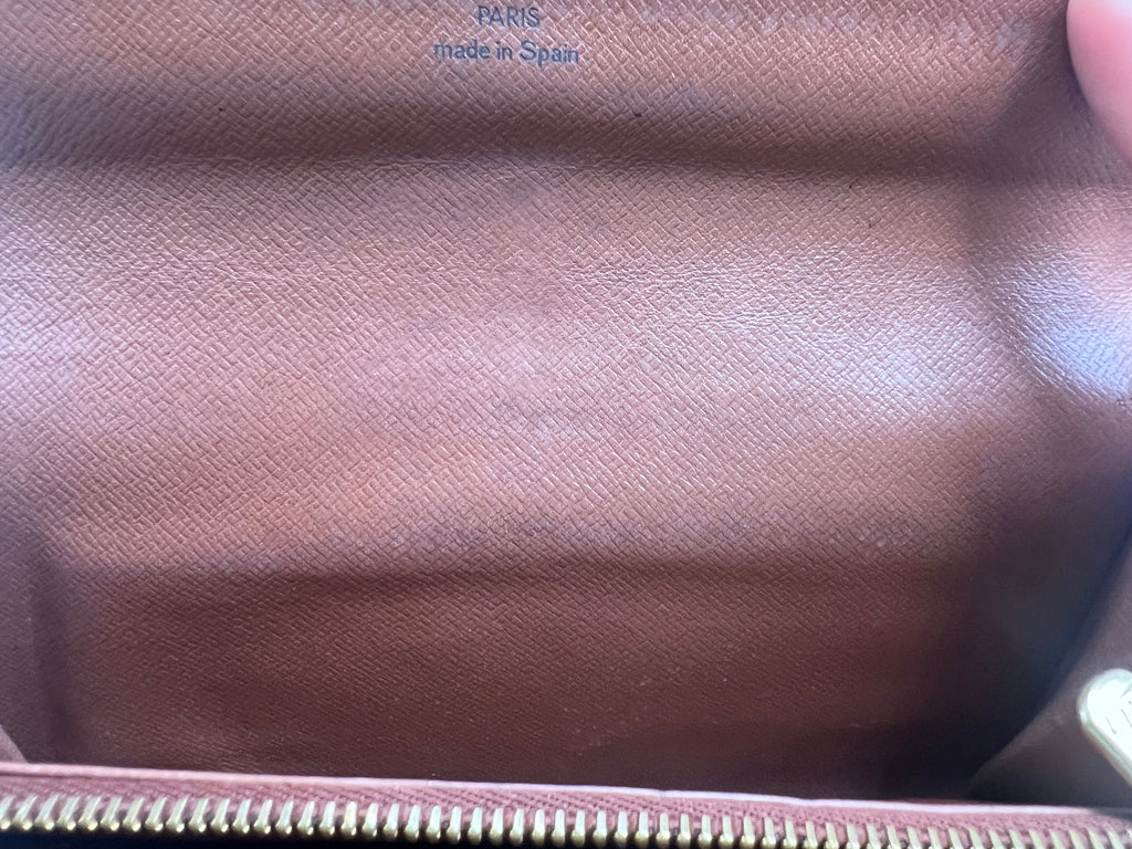 Louis Vuitton Monogram Porte-Monnaie  Sarah Wallet