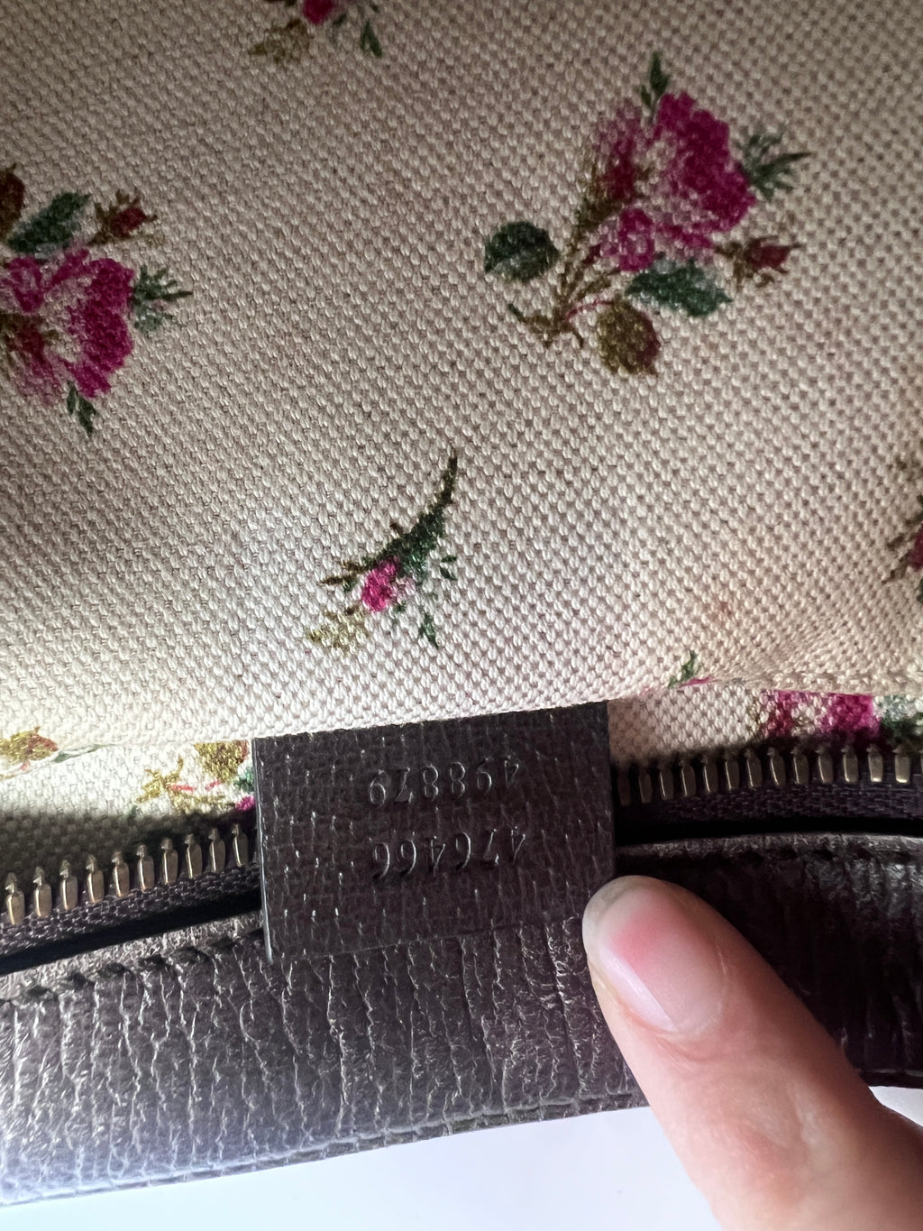 Gucci  Tiger Head Small Messenger Crossbody Bag