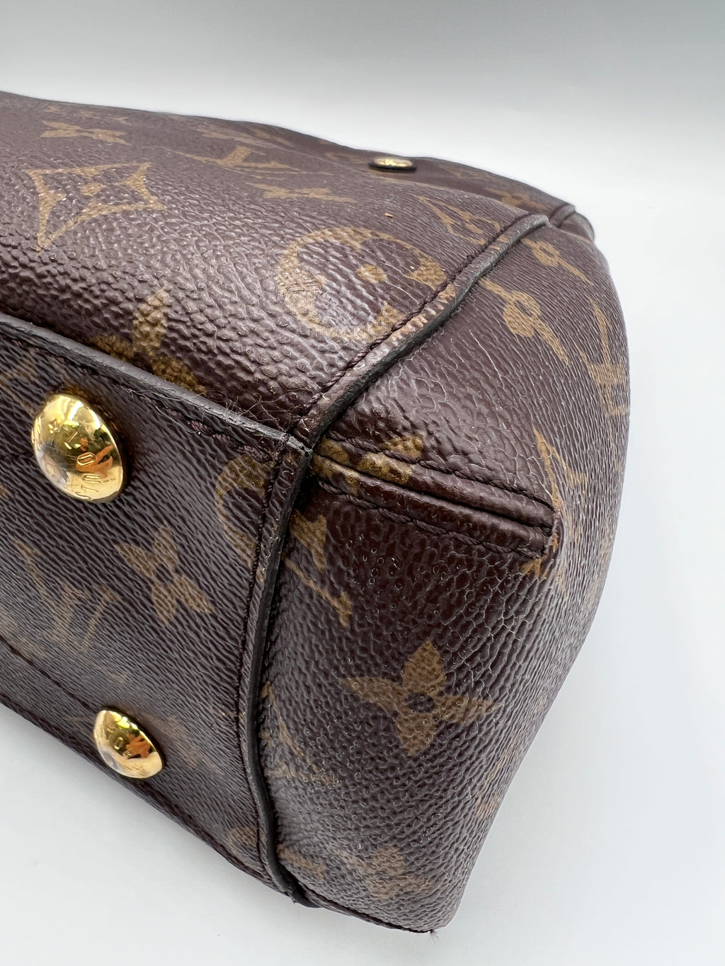 Louis Vuitton Montaigne BB
